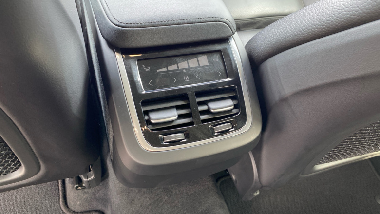 Volvo XC60 2.0 B5P Plus Dark 5dr AWD Geartronic Petrol Estate